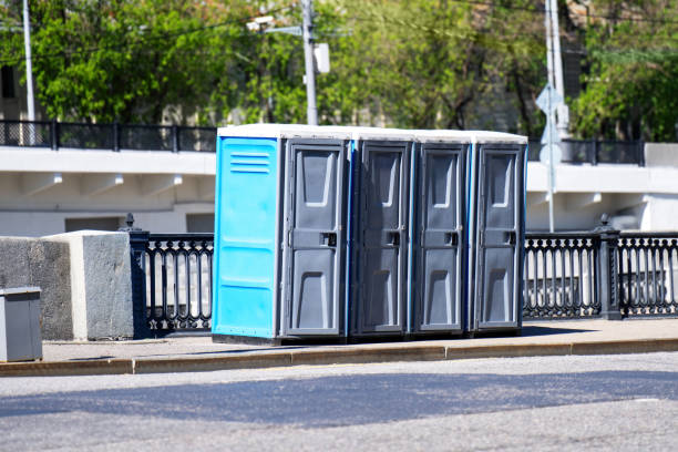 Porta potty rental for outdoor events in Grosse Pointe Farms, MI